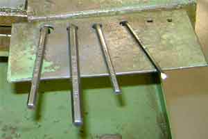 programa 5S nas empresas forma-de-colocar-chave-allen-colada-a-maquina-e-proximo-ao-operador